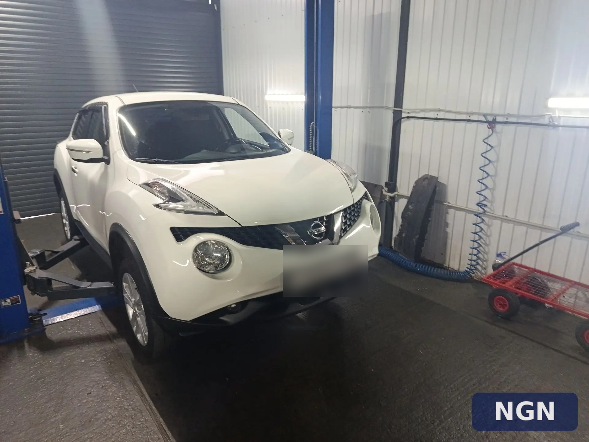 Замена стоек стабилизатора на Nissan Juke